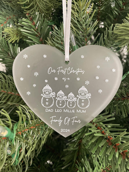 Personalised hanging heart plaque Snowmen First Christmas As A Family Of 3 4 5 Acrylic Christmas Tree Decoration FREE GIFT BAG Bluebellinda