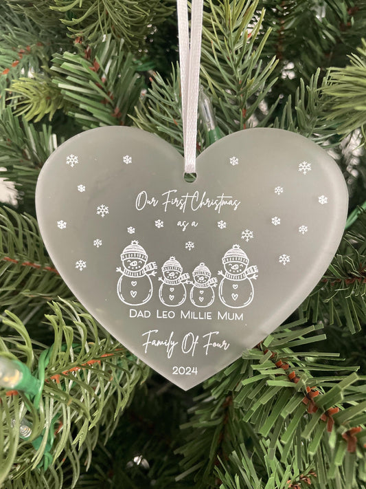 Personalised hanging heart plaque Snowmen First Christmas As A Family Of 3 4 5 Acrylic Christmas Tree Decoration FREE GIFT BAG Bluebellinda