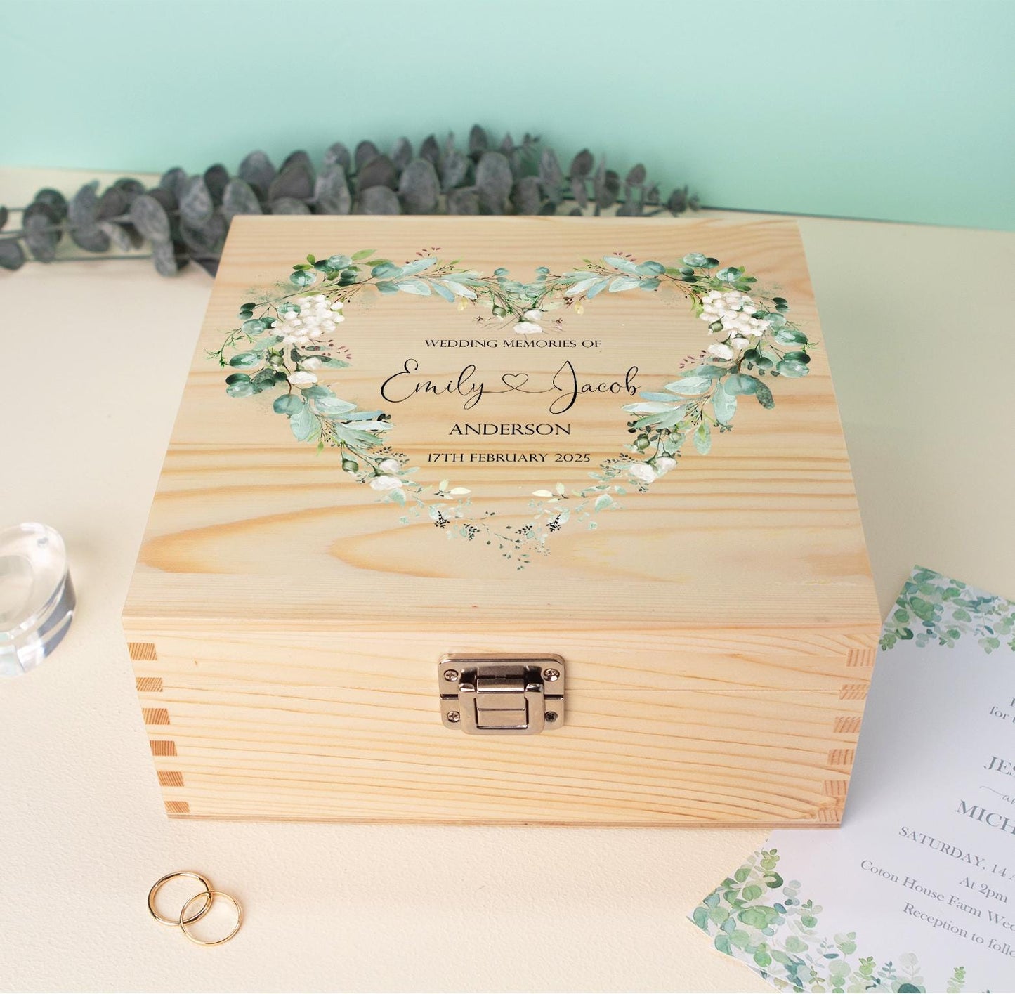 Luxury Wooden Wedding Keepsake Box Green - Personalised Green Heart Wedding Gift - Mr and Mrs  Couple Name Anniversary Gift, Bluebellinda