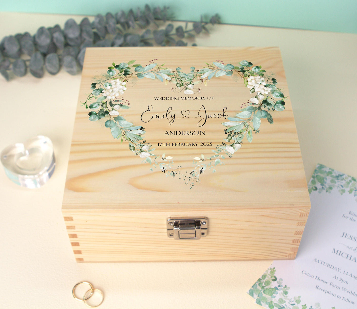 Luxury Wooden Wedding Keepsake Box Green - Personalised Green Heart Wedding Gift - Mr and Mrs  Couple Name Anniversary Gift, Bluebellinda