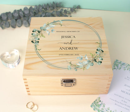Luxury Wooden Wedding Keepsake Box Green - Personalised Green Heart Wedding Gift - Mr and Mrs  Couple Name Anniversary Gift, Bluebellinda