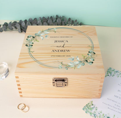 Luxury Wooden Wedding Keepsake Box Green - Personalised Green Heart Wedding Gift - Mr and Mrs  Couple Name Anniversary Gift, Bluebellinda