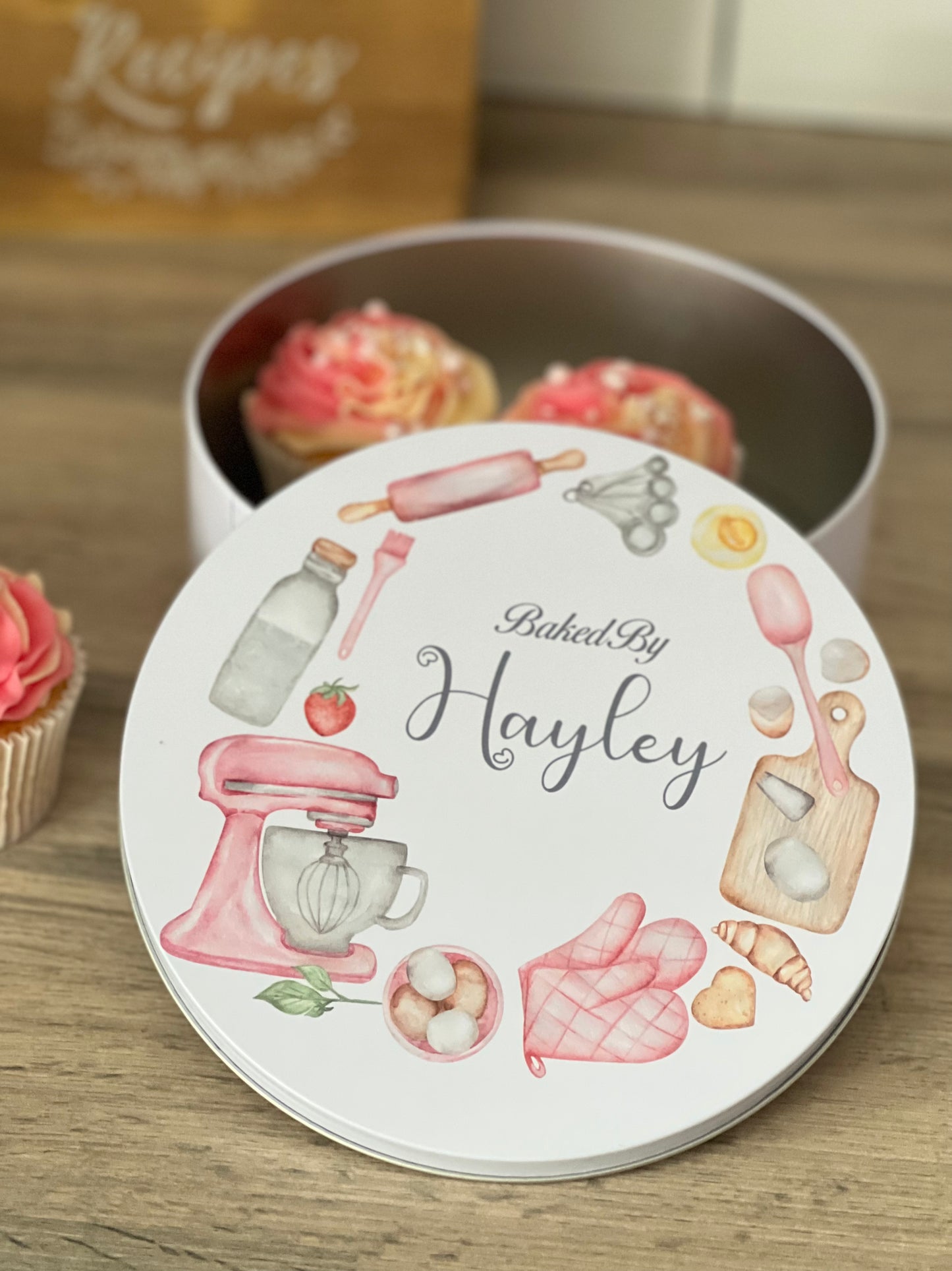 Pink cake tin online